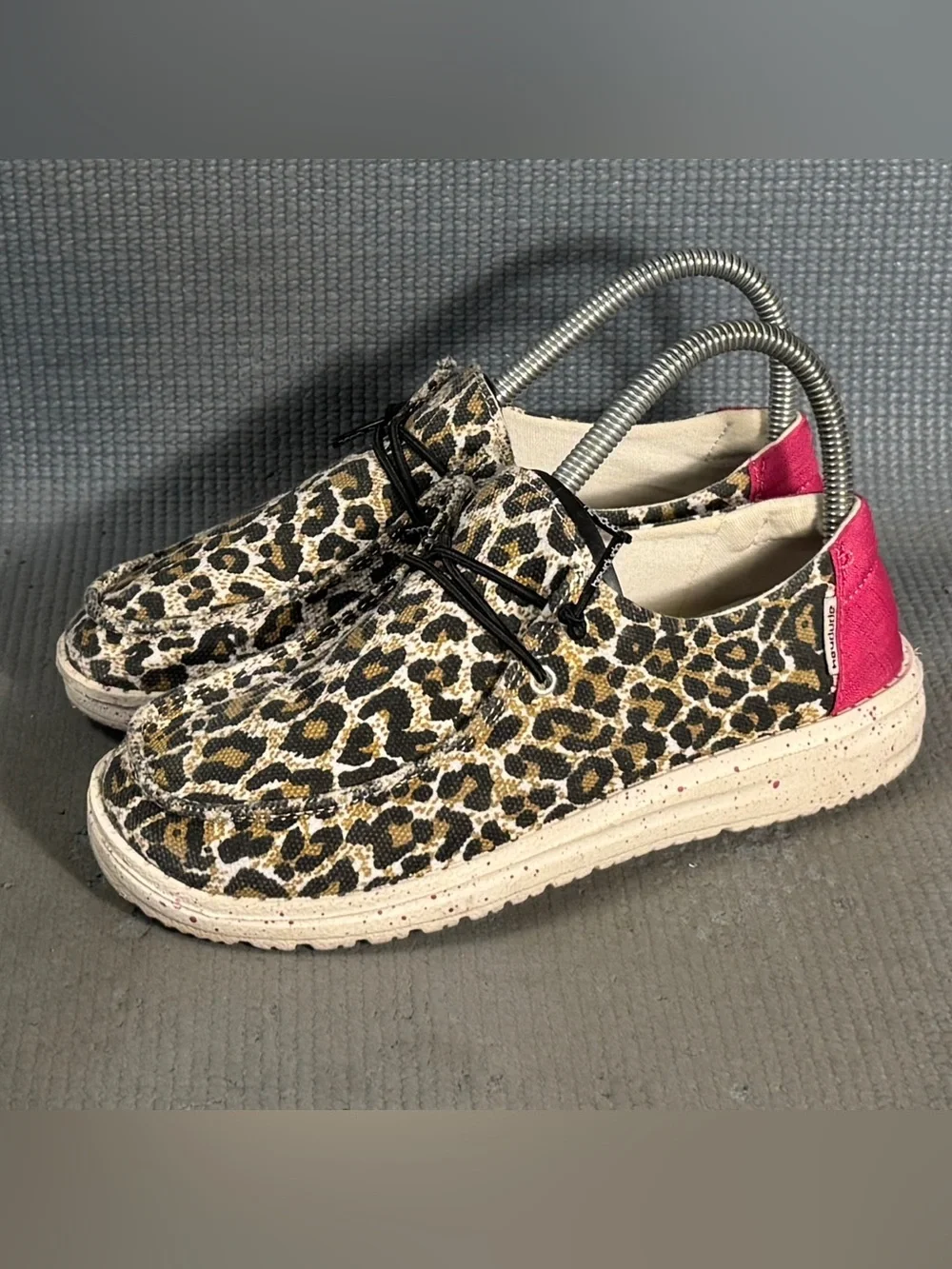 Hey Dude Women’s Wendy Cheetah Slip On Comfort Shoes Size 5
